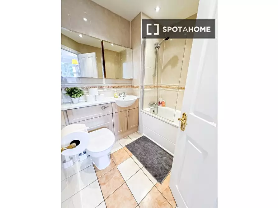Immagine 5 di Appartamento in affitto  in Drake Court a Camberwell