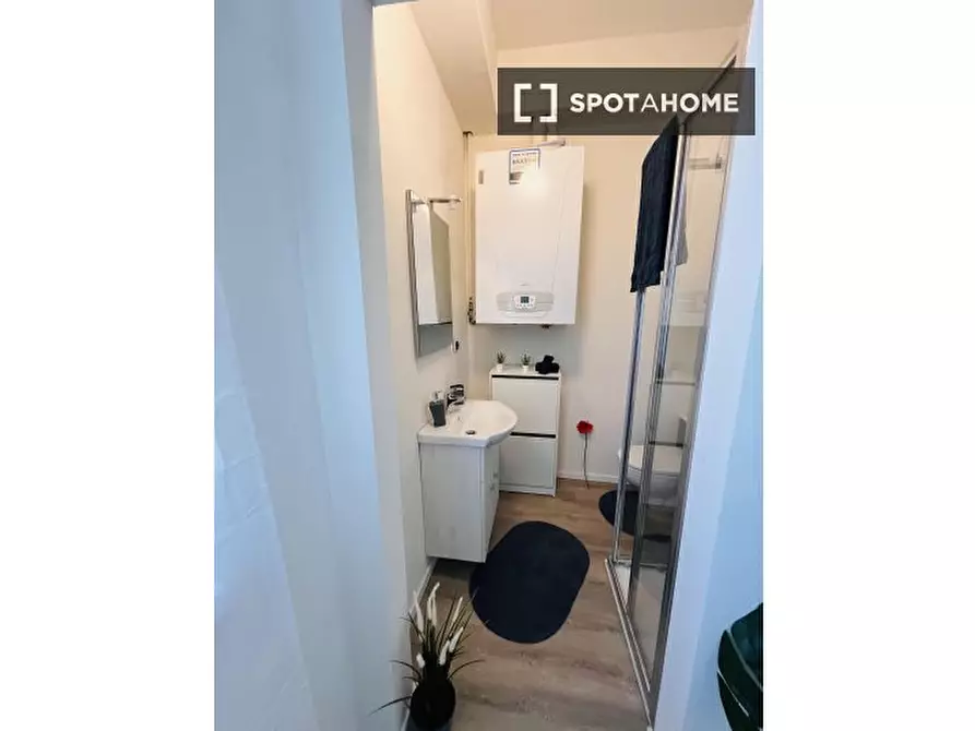 Immagine 4 di Camera condivisa in affitto  in Fabio Filzi a Trento