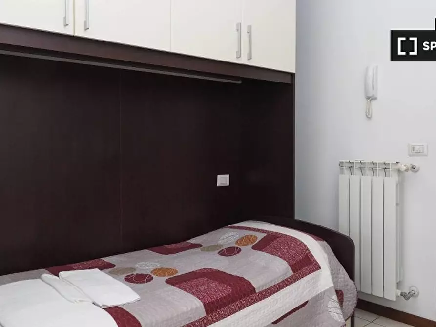 Immagine 5 di Camera condivisa in affitto  in Viale Antonio Gramsci a Sesto San Giovanni