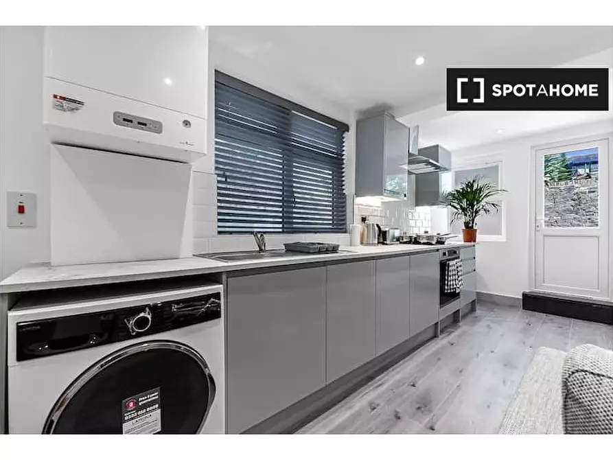 Immagine 19 di Appartamento in affitto  in Flat A a Lambeth