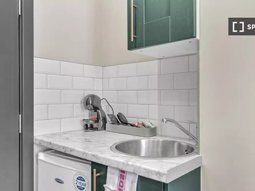Immagine 2 di Ufficio in affitto  in flat a a Hackney