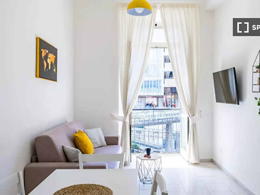 Immagine 1 di Appartamento in affitto  in Corso Meridionale a Napoli