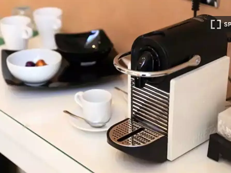 Immagine 8 di Camera condivisa in affitto  in Viale Carlo Felice a Roma