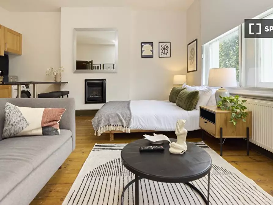 Immagine 4 di Ufficio in affitto  in flat a Kensington