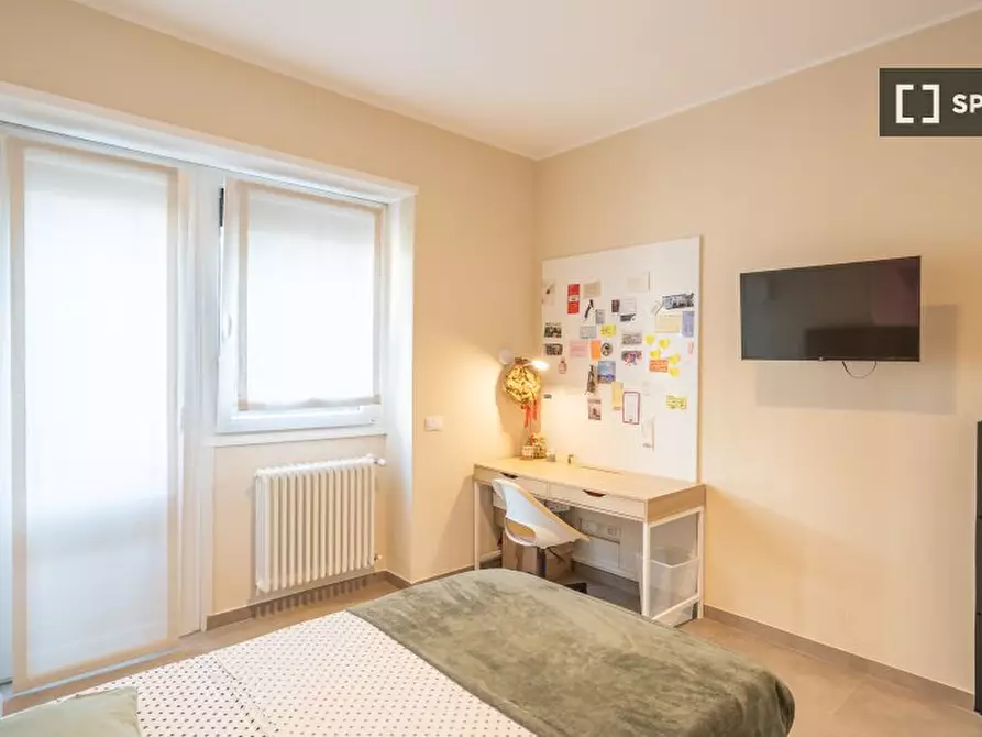 Immagine 3 di Camera condivisa in affitto  in Via Giovanni Battista Piranesi a Milano