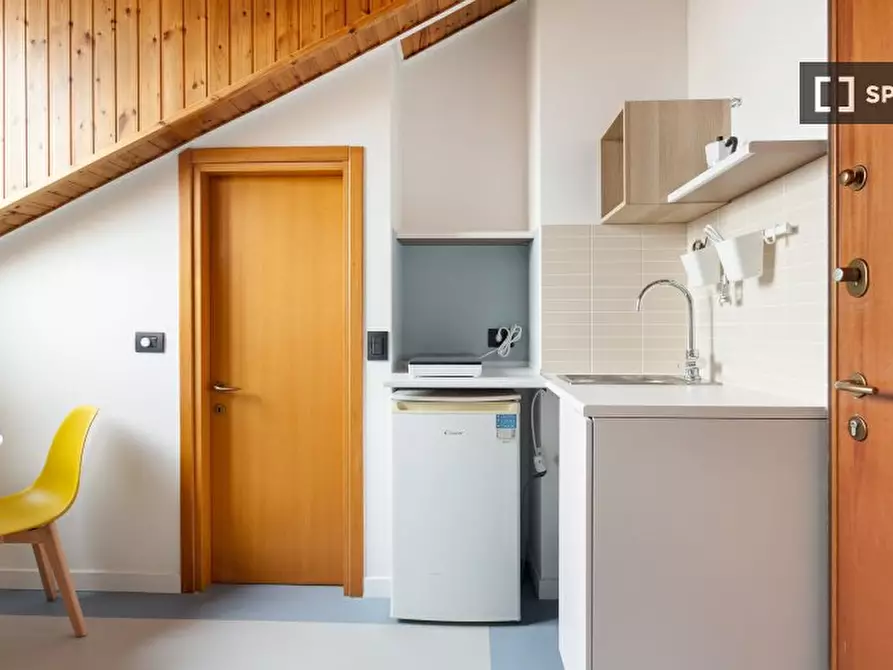 Immagine 10 di Ufficio in affitto  in Corso Magenta a Milano