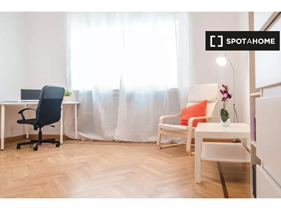 Immagine 3 di Camera condivisa in affitto  in Via Sant'Agostino a Torino