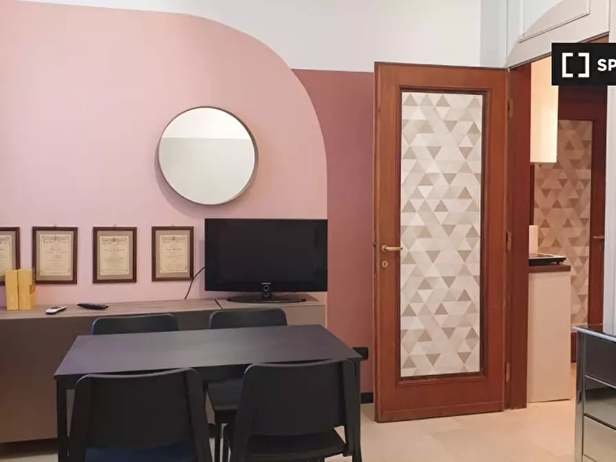 Immagine 14 di Appartamento in affitto  in Via dei Piatti a Milano