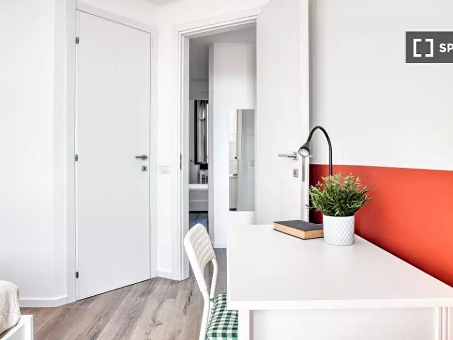 Immagine 4 di Camera condivisa in affitto  in Via Giovanni Pezzotti a Milano