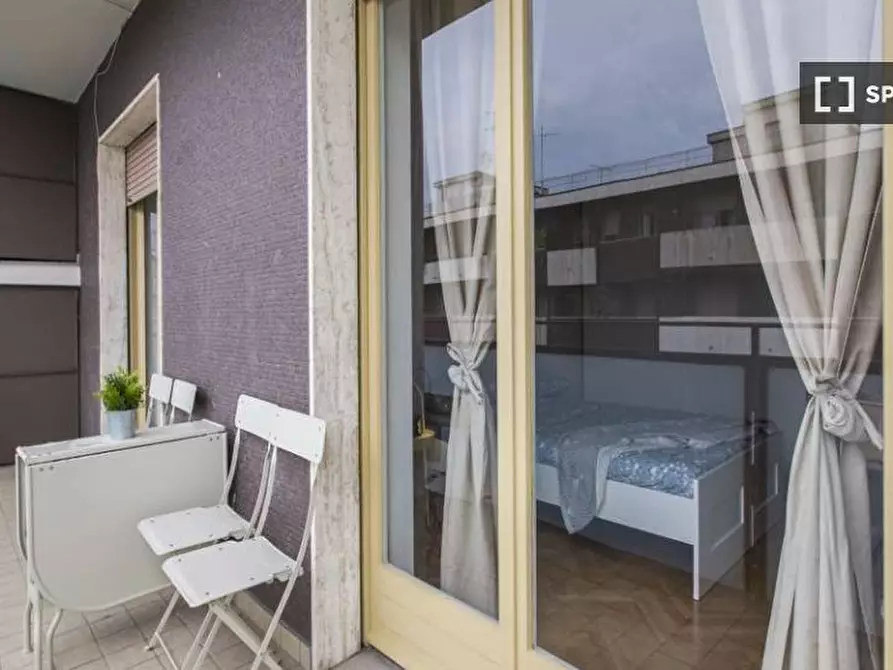 Immagine 9 di Camera condivisa in affitto  in Via Caproni a Milano