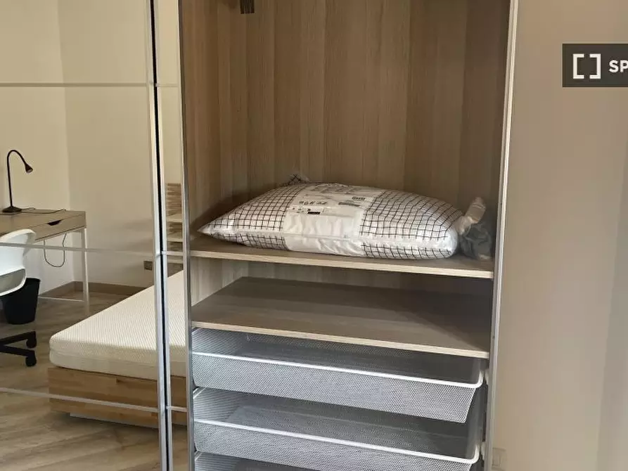 Immagine 6 di Camera condivisa in affitto  in Via Casilina a Roma