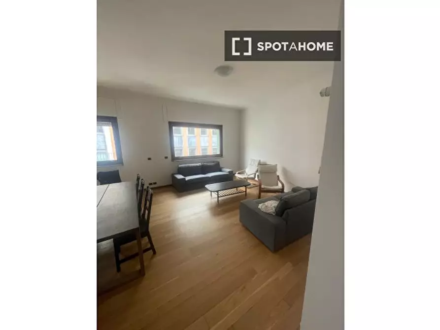 Immagine 5 di Camera condivisa in affitto  in Via Guidubaldo del Monte a Roma