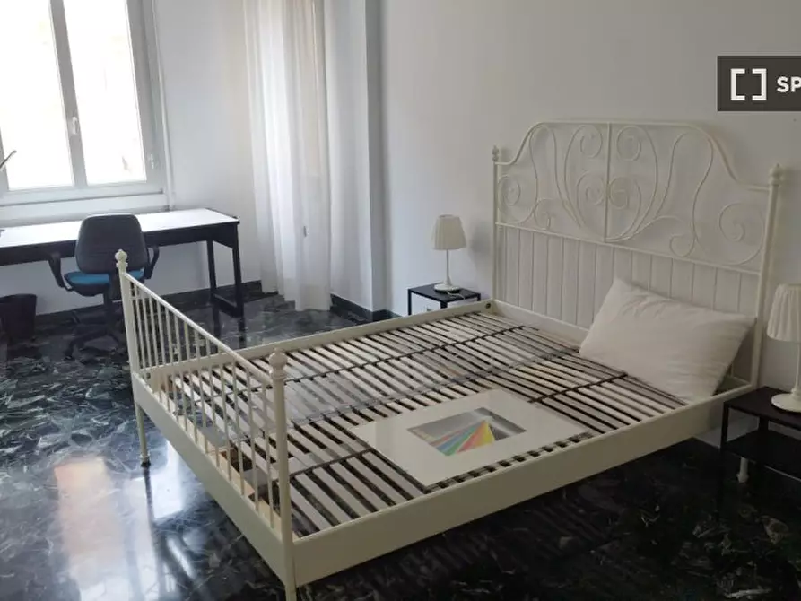 Immagine 4 di Camera condivisa in affitto  in Via Francesco Sivori a Genova