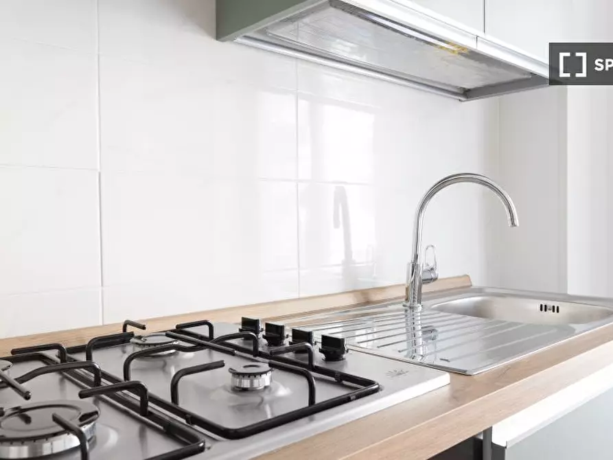 Immagine 12 di Appartamento in affitto  in Via Ampio Flaviano a Roma