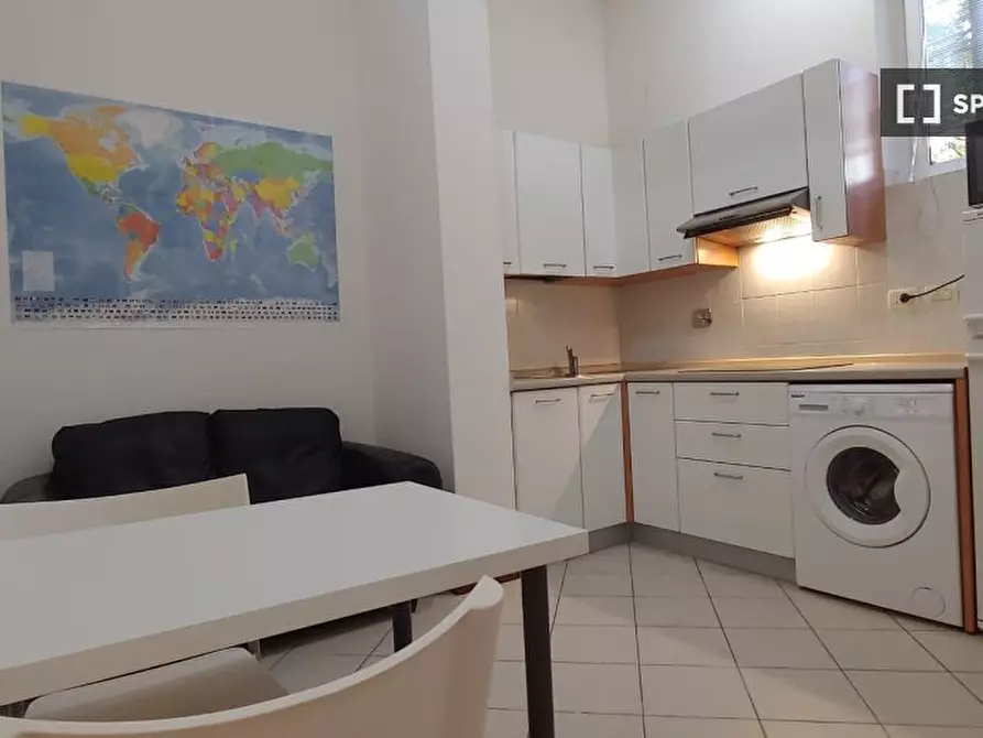 Immagine 6 di Appartamento in affitto  in Via Vittorio Bigari a Bologna