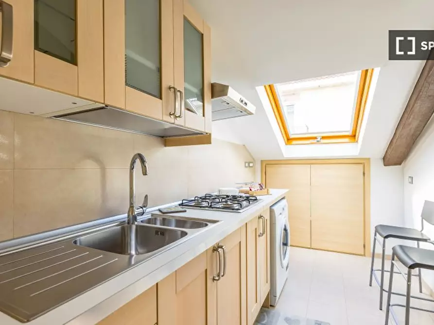 Immagine 3 di Appartamento in affitto  in Via Duomo a Napoli