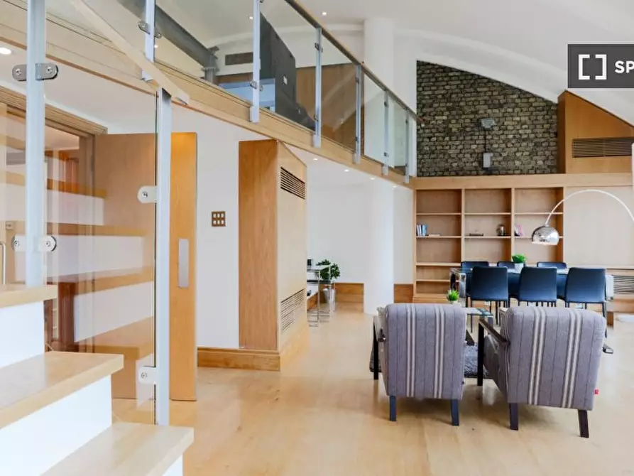 Immagine 12 di Appartamento in affitto  in Monument St a 