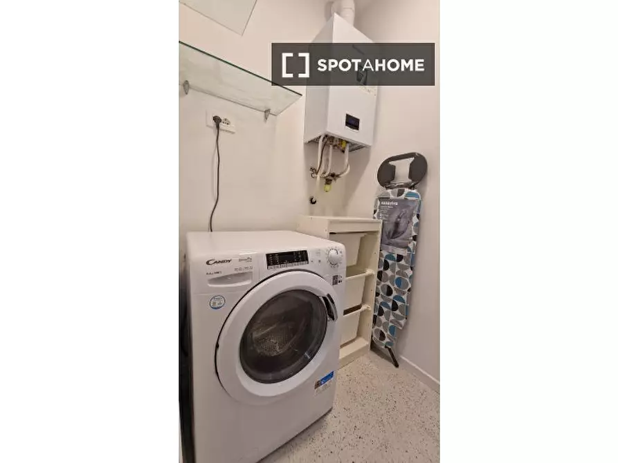 Immagine 11 di Appartamento in affitto  in Via della Mola Dei Fiorentini a Roma