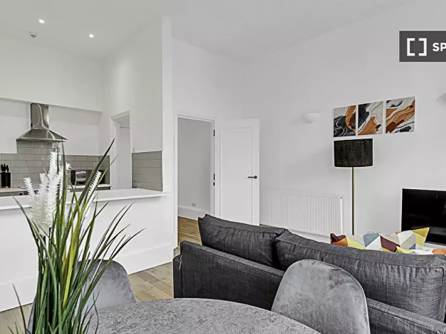 Immagine 5 di Appartamento in affitto  in Norfolk Place a Paddington