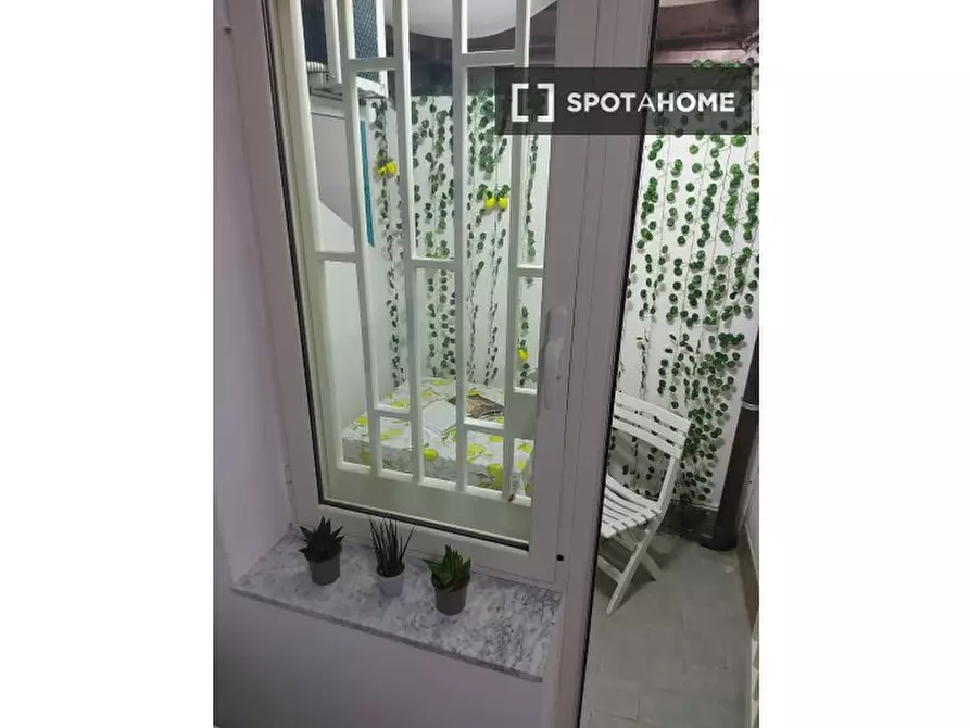 Immagine 8 di Appartamento in affitto  in Vico Parrettari a Napoli