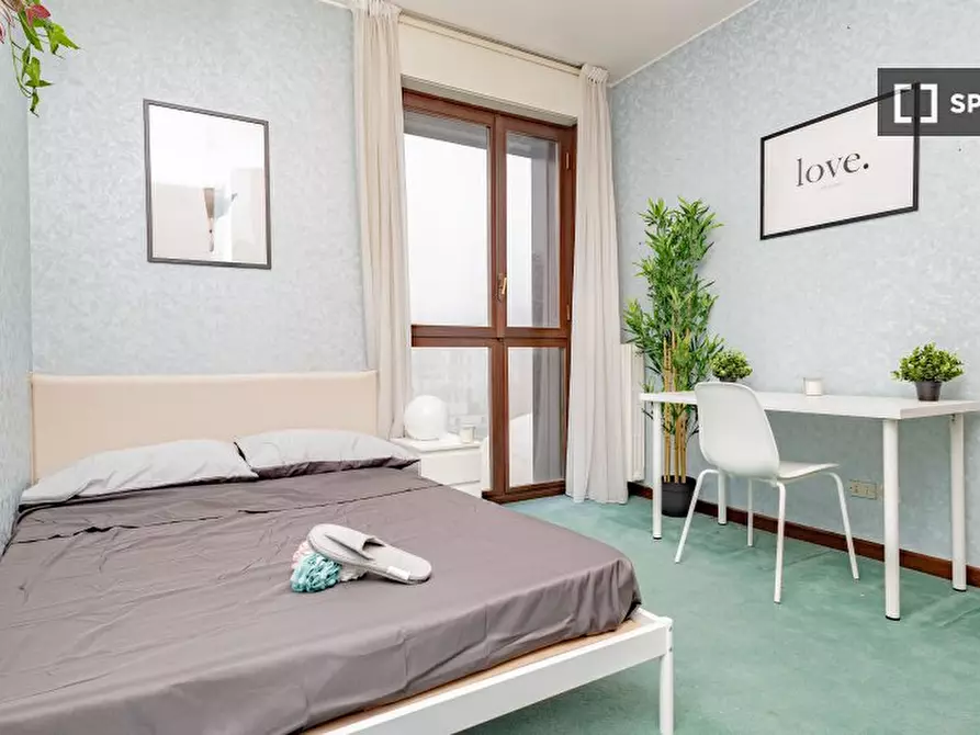 Immagine 4 di Camera condivisa in affitto  in Via Francesco Caracciolo a Milano