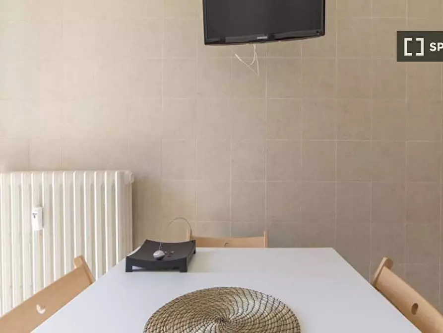 Immagine 16 di Camera condivisa in affitto  in Via Valvassori Peroni a Milano