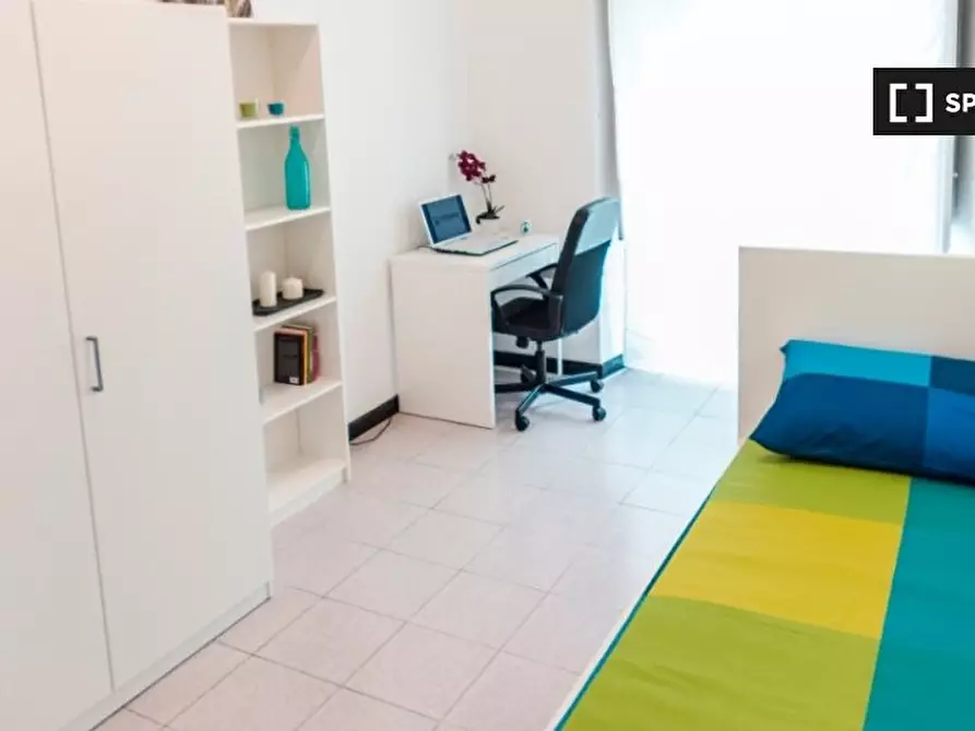 Immagine 4 di Camera condivisa in affitto  in Via Alfonso Bonafous a Torino