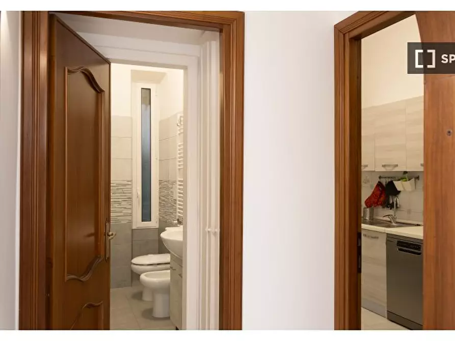 Immagine 10 di Appartamento in affitto  in Via Alessandria a Roma