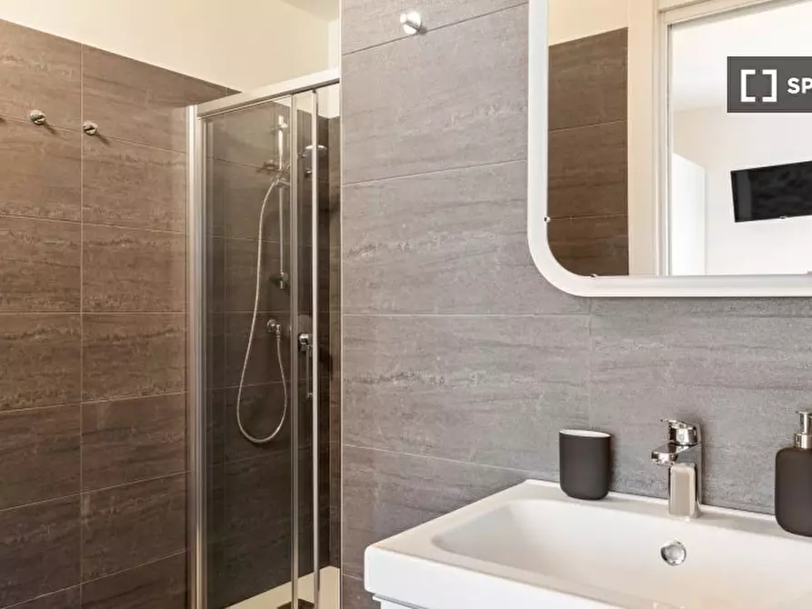 Immagine 1 di Ufficio in affitto  in Via Luciano Manara a Milano