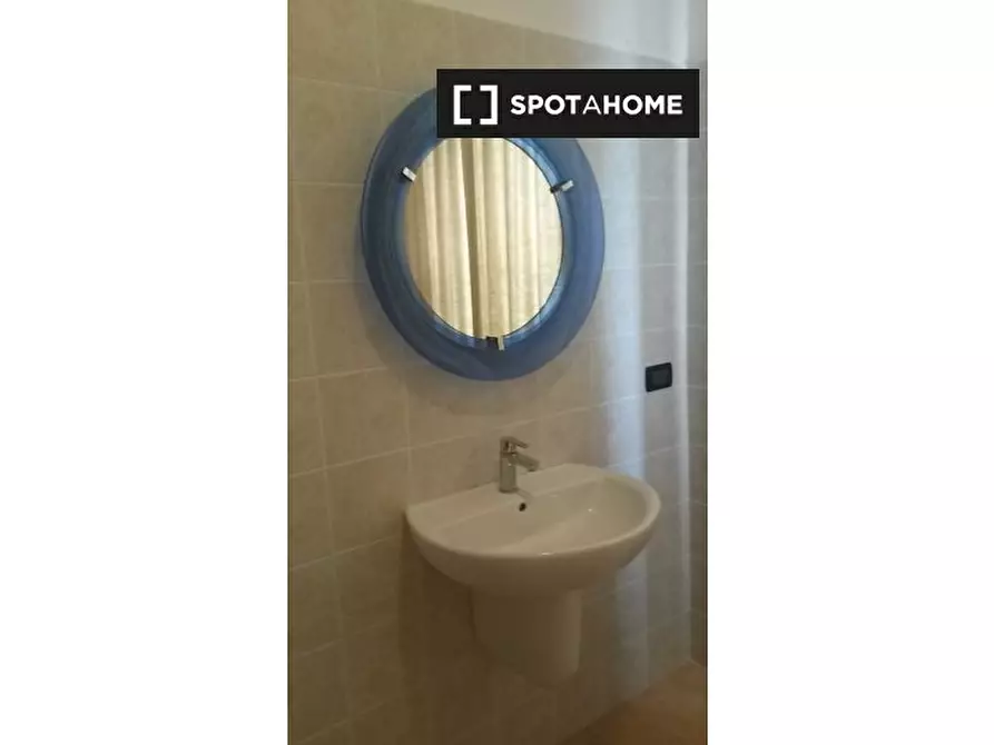 Immagine 15 di Camera condivisa in affitto  in Via Castelbarco a Trento