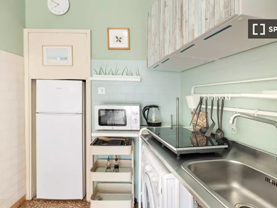 Immagine 12 di Camera condivisa in affitto  in Via Porrettana a Bologna