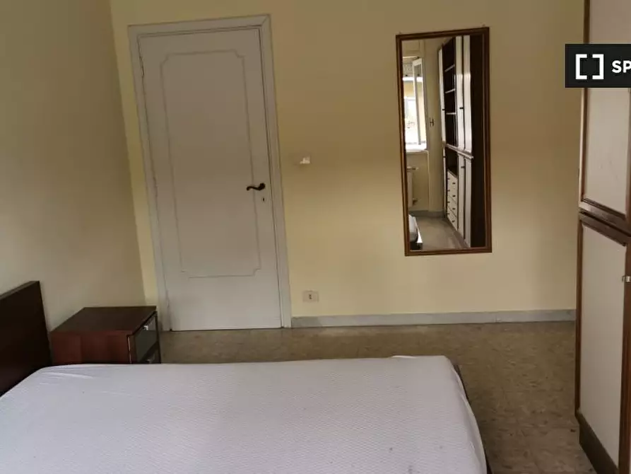 Immagine 1 di Camera condivisa in affitto  in Via Sandro Sandri a Roma