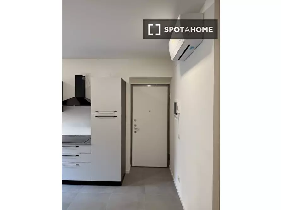 Immagine 10 di Camera condivisa in affitto  in Via Pietro Marocco a Milano