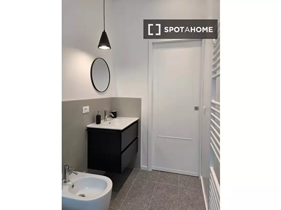 Immagine 14 di Appartamento in affitto  in Via Satrico a Roma