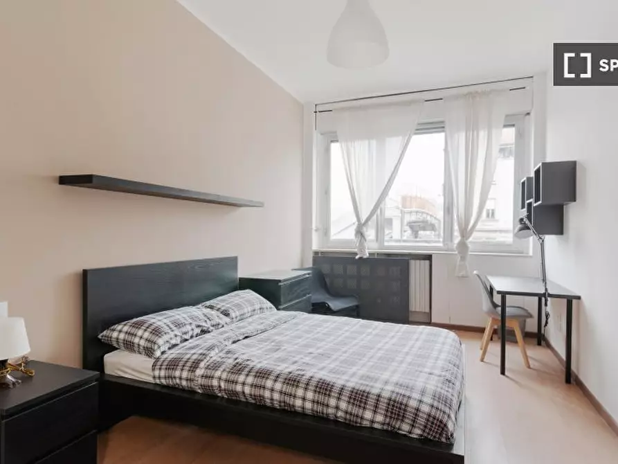 Immagine 2 di Camera condivisa in affitto  in Via Ernesto Breda a Milano