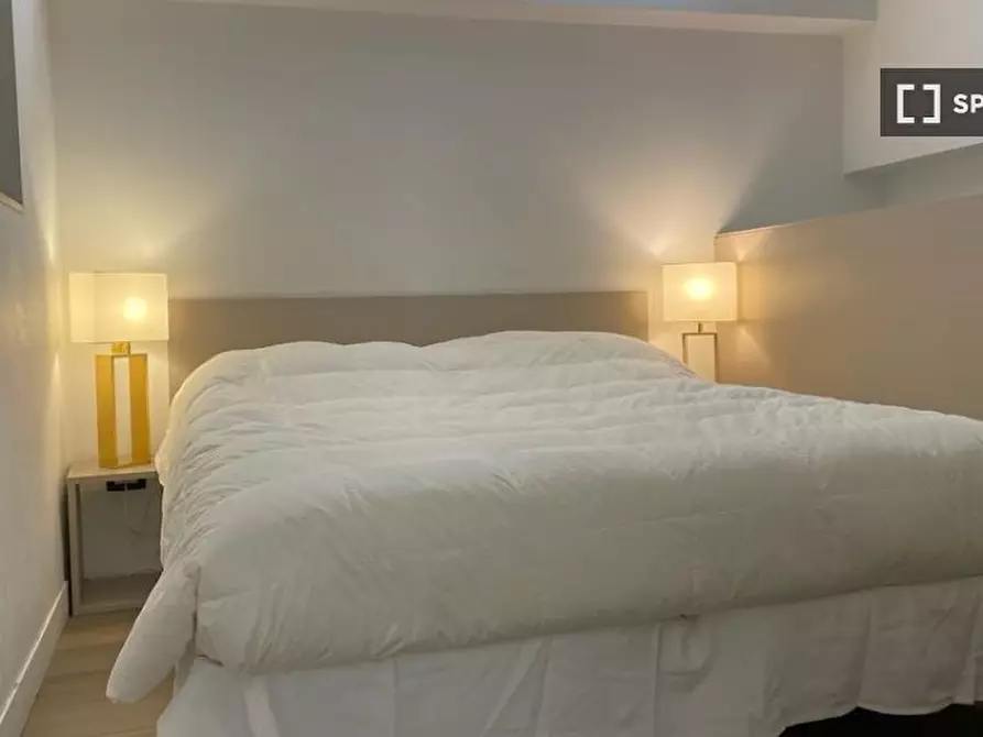 Immagine 10 di Appartamento in affitto  in Via S. Gregorio a Milano