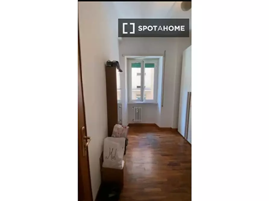 Immagine 2 di Appartamento in affitto  in Via Gian Luca Squarcialupo a Roma
