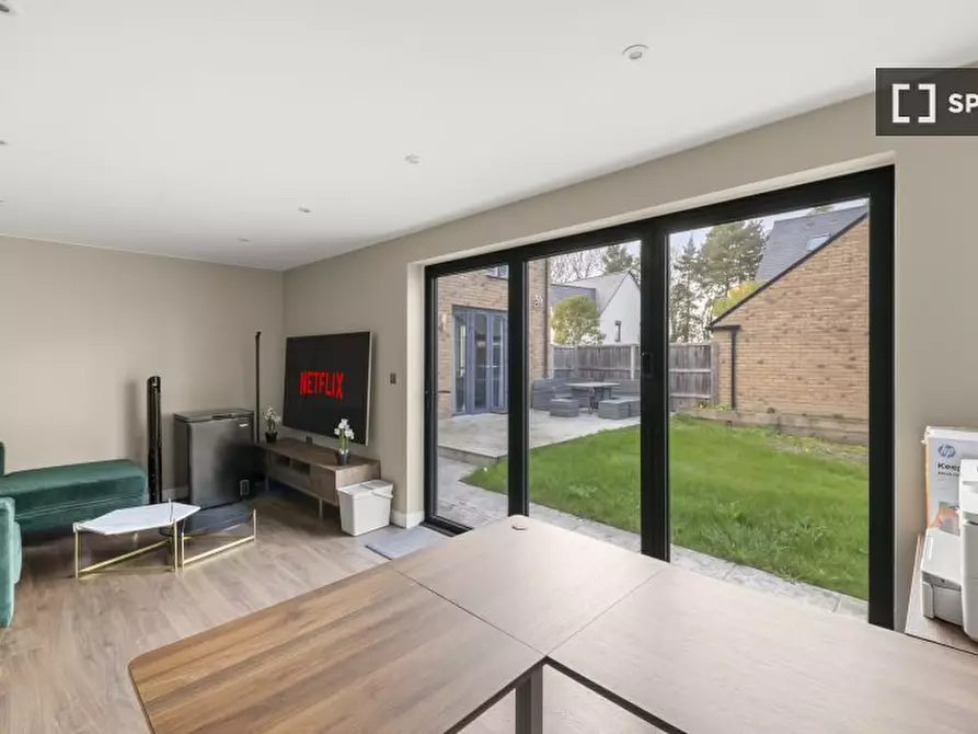 Immagine 7 di Appartamento in affitto  in Dickens Dr a Croydon