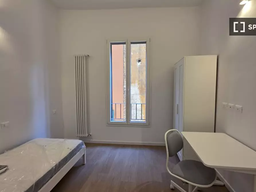 Immagine 3 di Camera condivisa in affitto  in Via Guglielmo Oberdan a Bologna