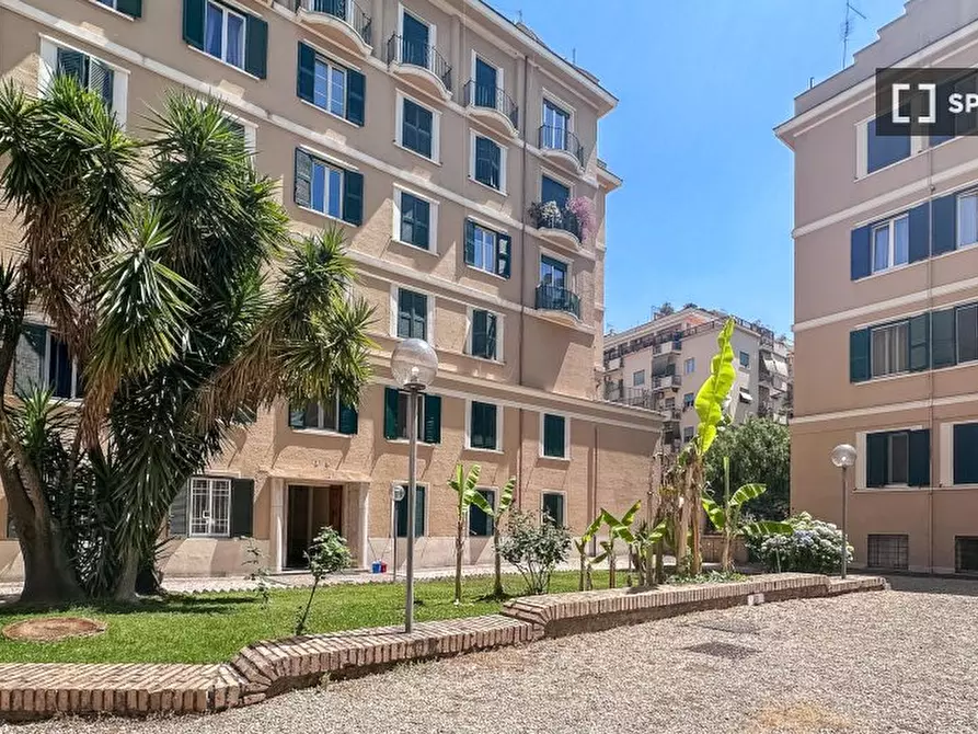 Immagine 2 di Appartamento in affitto  in Via Latina a Roma