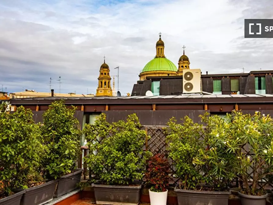 Immagine 4 di Appartamento in affitto  in Via dei Piatti a Milano