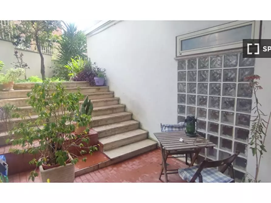 Immagine 18 di Ufficio in affitto  in Via S. Pio V a Roma