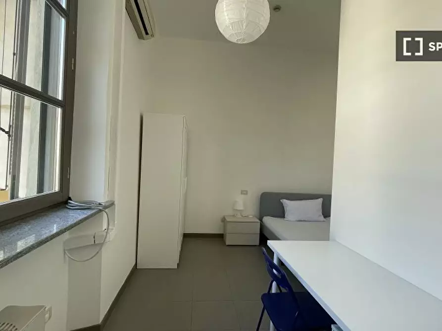 Immagine 4 di Camera condivisa in affitto  in Via Garegnano a Milano
