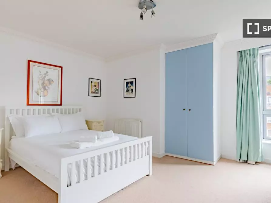 Immagine 2 di Appartamento in affitto  in flat a Poplar