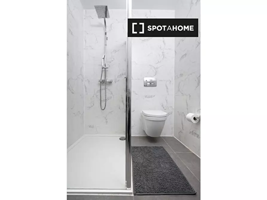 Immagine 3 di Appartamento in affitto  in -661 High Rd a Walthamstow