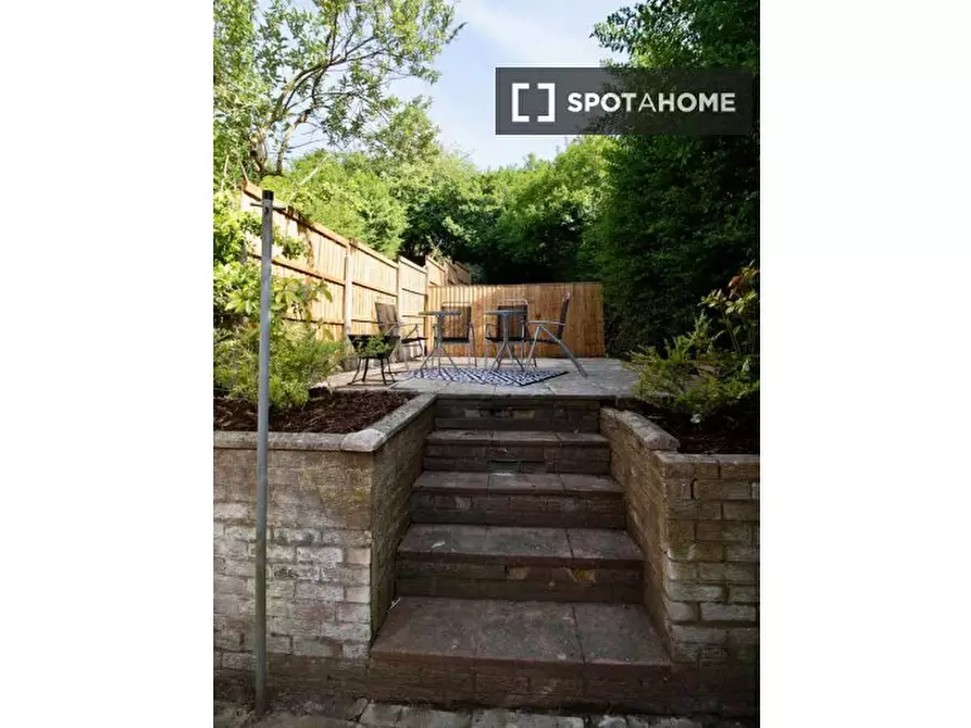 Immagine 13 di Appartamento in affitto  in Burgass Rd a 