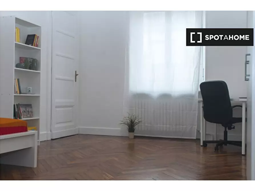 Immagine 4 di Camera condivisa in affitto  in Via Aldo Barbaro a Torino