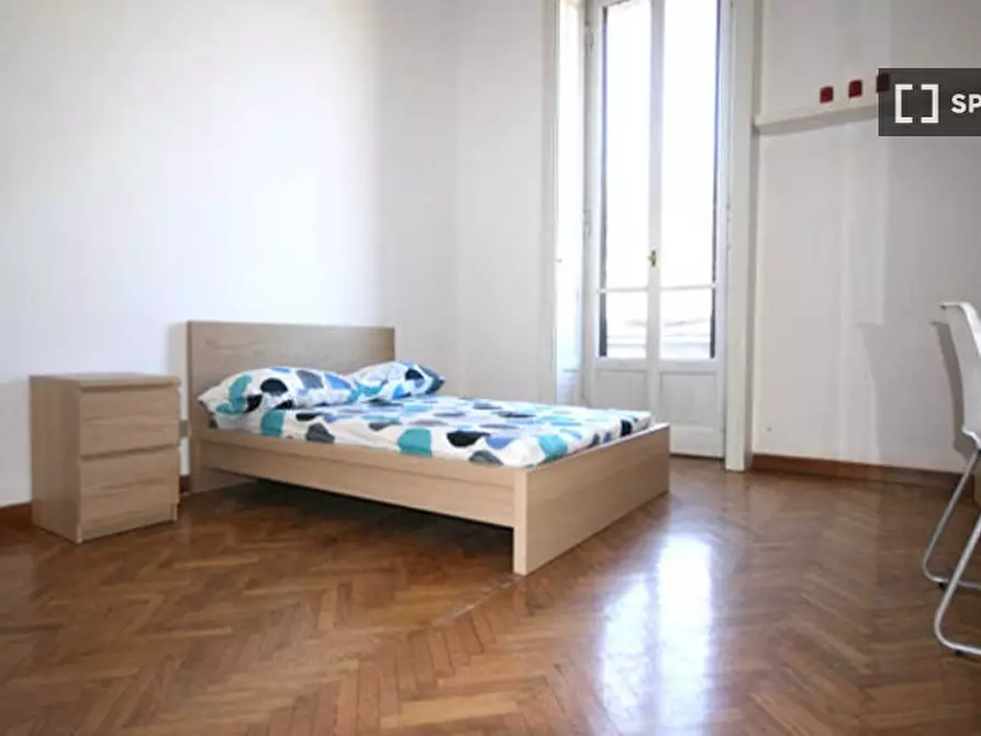 Immagine 1 di Camera condivisa in affitto  in Viale Romagna a Milano