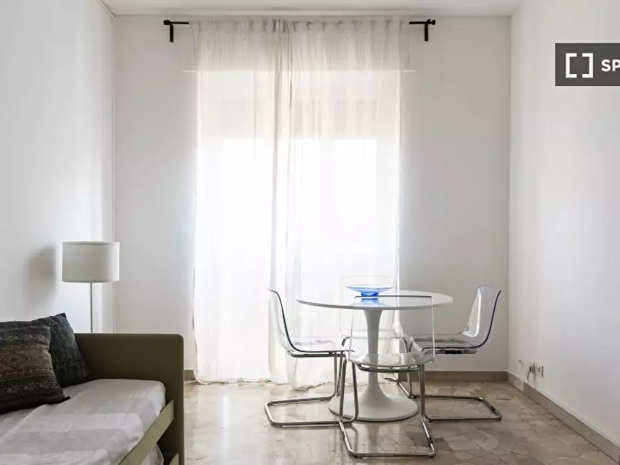 Immagine 1 di Appartamento in affitto  in Via Alfonso Capecelatro a Milano
