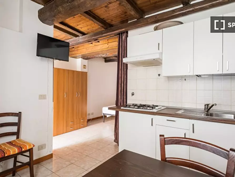 Immagine 2 di Ufficio in affitto  in Via Centotrecento a Bologna